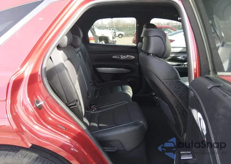 2024 Genesis Gv70 2.5T Awd z USA, uszkodzony, nr VIN 5NMMADTB4RH009056